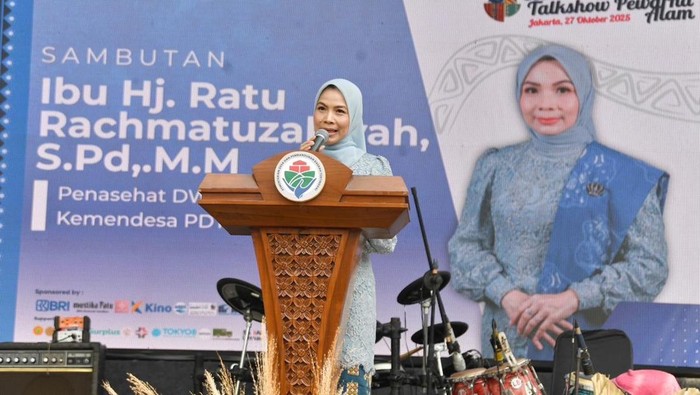 Kemendes Dorong Desa Bangun Ekonomi Hijau Lewat Pewarna Alami dan Wastra Nusantara