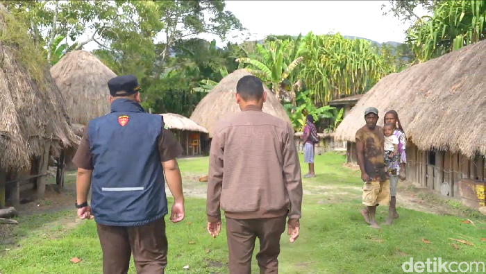 Menjaga Keadilan di Tanah Adat: Kisah Jaksa Jayawijaya di Tengah Tantangan Pegunungan Papua