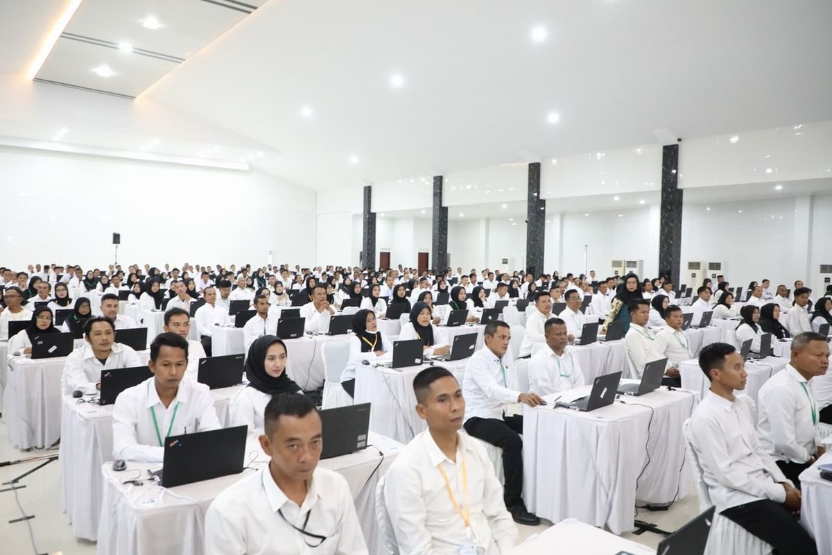 DPR Ungkap Wacana Pengalihan Status PPPK Jadi PNS, Tapi Belum Dibahas Resmi